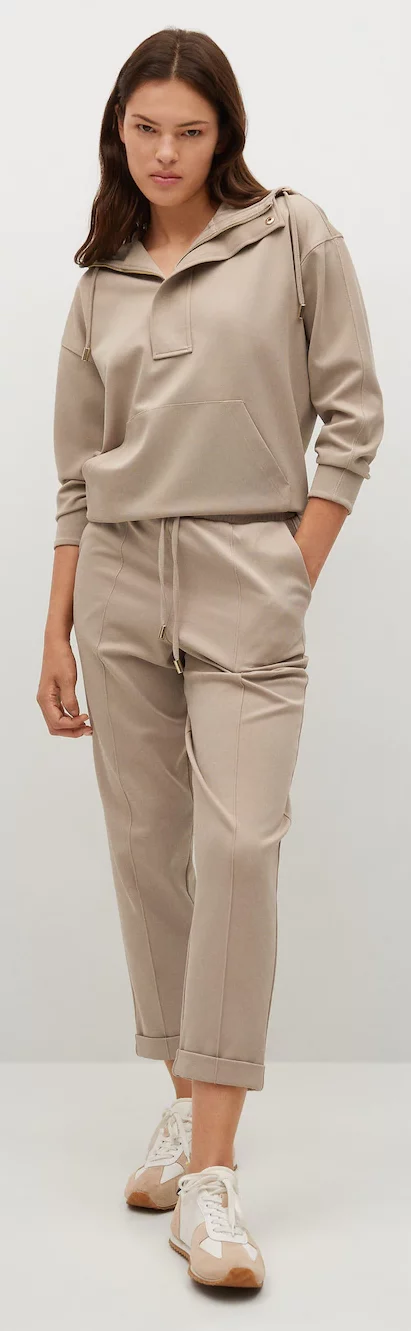 women joggers set